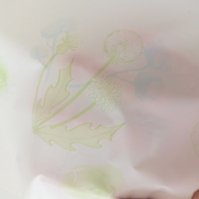 Película trasera PE transpirable para pañales de impresión de colores personalizables Materia prima