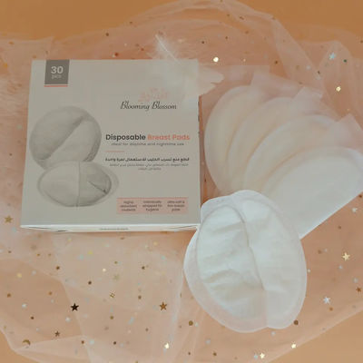 Pads de pecho desechables ultra delgados para madres de maternidad Pulpa de flujo SAP Tejido no tejido