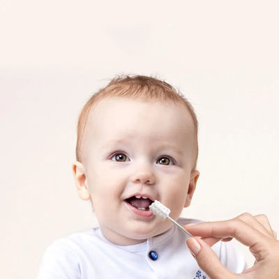 Bebés desechables Oral desnatado Garza de limpieza Cepillo de limpieza de algodón Swab de boca limpiador de lengua