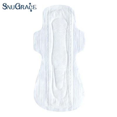 Pads sanitarios para mujeres amigables para la piel con chip de anión verde negativo y diseño transpirable