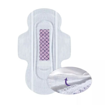 Muñequillas sanitarias de higiene femenina desechables aladas con láminas traseras de película PE transpirable