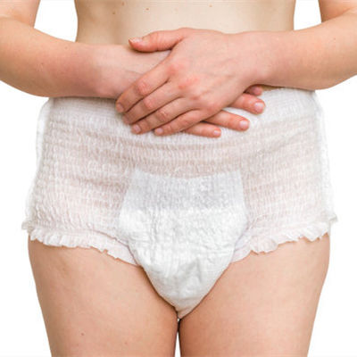 Pantalones de pañales cortos para adultos con cintura elástica para cuidados discretos y seguros de la incontinencia