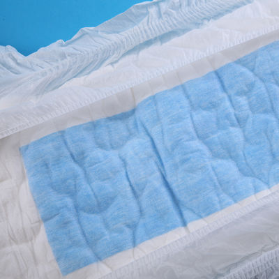 Pañal para adultos ultra grueso con una sábana super suave no tejida y una pulpa de flujo superabsorbente