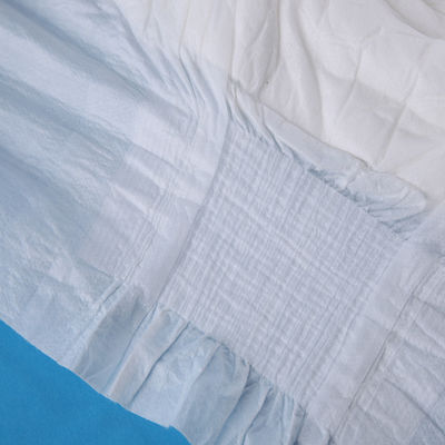 Pañal para adultos ultra grueso con una sábana super suave no tejida y una pulpa de flujo superabsorbente